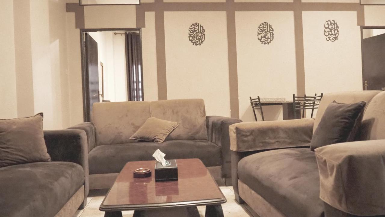 Al Fawanes Hotel Apartments Amman Extérieur photo