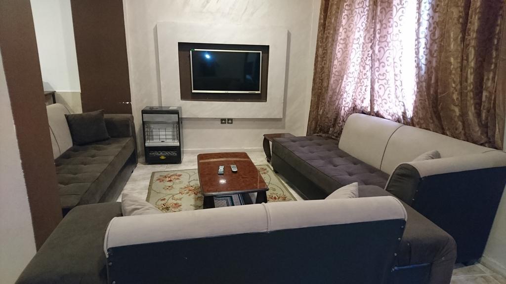 Al Fawanes Hotel Apartments Amman Extérieur photo